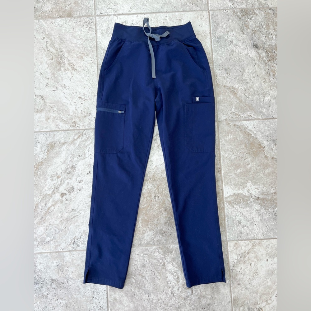 FIGS High Waisted Yola Skinny Straight Leg Scrub Pants Navy Blue (PO# 2783), XS